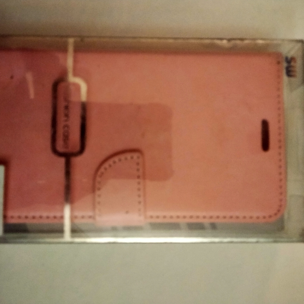 Cell phone cases - Picture 6 of 16